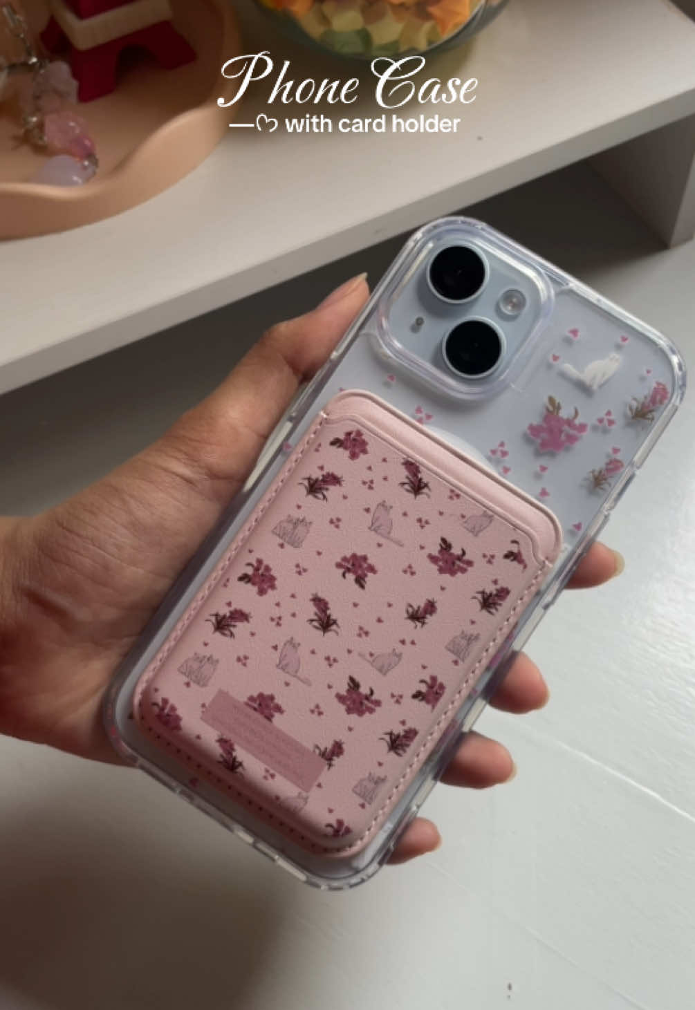 Love the design of this phone case!🫶🏻 #foryoupage #phonecase #cardholder #phonecasewithcardholder #fyppppppppppppppppppppppp 