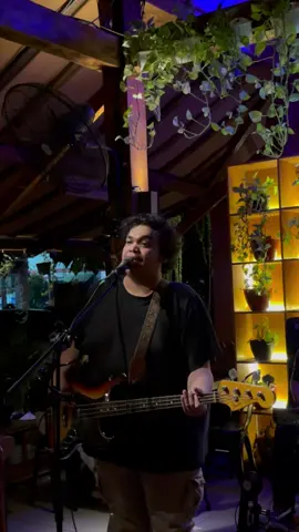 Siapa yang relate banget sama lagu ini gaesss  Seperti yang kau minta - chrisye