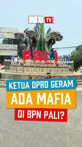 Ketua DPRD PALI Geram: Layangan BPN Dinilai Buruk, Indikasi Pungli Masih Marak Ketua DPRD Kabupaten Penukal Abab Lematang Ilir, H. Ubaidillah, melontarkan kritik keras terhadap Kantor Pertanahan Badan Pertanahan Nasional PALI. Ia menilai, pelayanan di kantor tersebut sangat buruk dan masih diwarnai praktik pungutan liar. #kementerianatr #bpnpali #BPN #kantah #pertanahan 