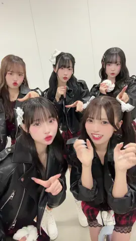 PetiteDolls!!チームです‼️ショーケース審査最高に楽しかったあ‼️ 1日経ちましたがまだ余韻が消えません、、、🩷 改めて応援いただいた皆様ほんとうにありがとうございました😭😭