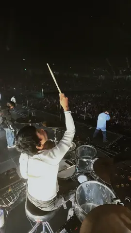 เพลงแรกตื่นเต้นเสมอ