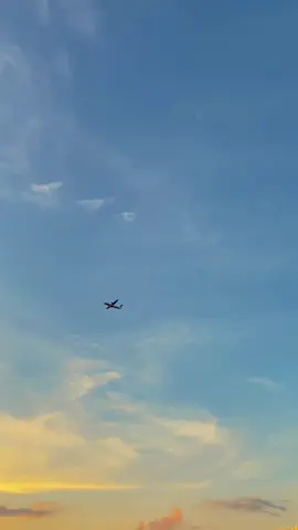 Bt pernah berjuang meski pada akhirnya bt yg terbuang #lagutimur #storytimur #sunset #sunsetvibes #soundtimur 