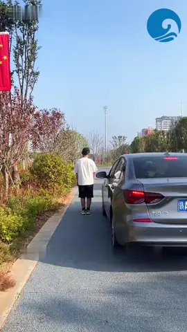 #auto #tiktokviral #trending #xuhuong #xuhuongtiktok #tiktokcar #car #tiktoknews #meohayoto #meolaixe #huongdanlaixe #laixeantoan #kienthuclaixe 
