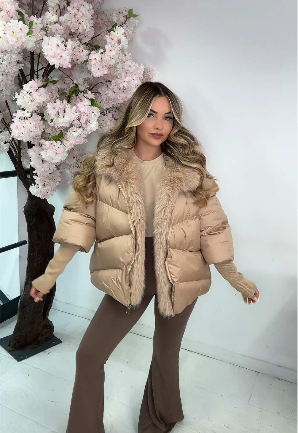 OOTD 😍❤️‍🔥 #fyp #fauxfur #newness #coat #puffercoat 