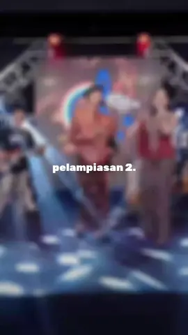 Ngapuranen aku wis gawe loro atimu. ♪ PELAMPIASAN 2 @sadewok4 @silvykumalasari_real #berkahtalenta #sadewok #silvykumalasari #pelampiasan2 #musikgram__ 