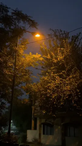 بعد میں مصروف رہنے والے لوگ شروع میں  اتنا وقت کہاں سے لاتے ہیں_😅😶#foryou #islamabad #rain #weather 