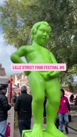 Lille Street Food Festival 5ème édition 🥙🍟🍫 Village de Bruxelles  Fanfare, DJ Animations culinaire  Encore plus de stands food  Un événement à ne pas manquer en octobre à Lille !  LSFF #streetfood #lille #lillefood #bonplanlille #sortiralille 