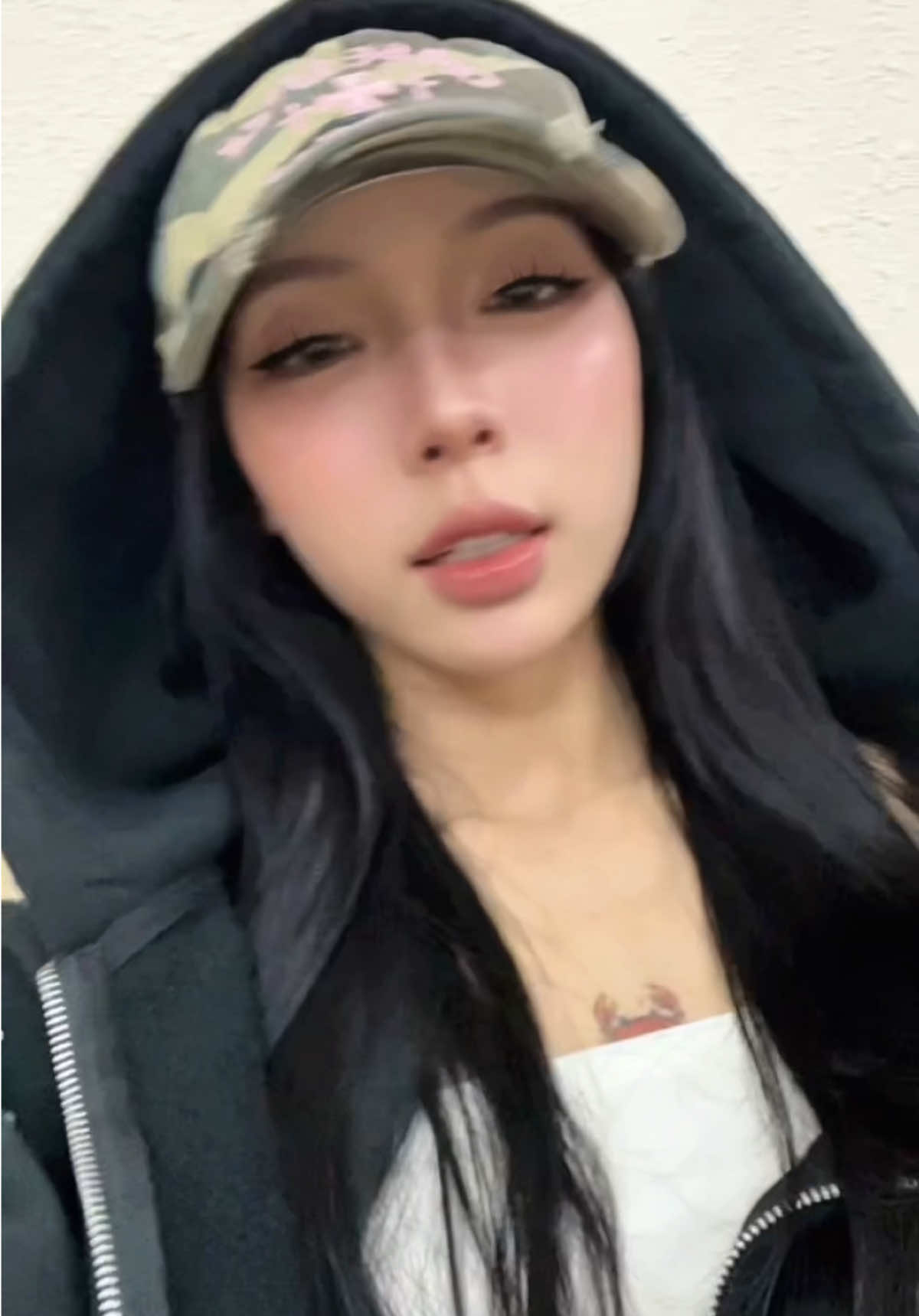 “Phần đầu là phần ngon nhất  Phần còn lại cất tối ăn sau” 🤡 #bombinkp #fypツ