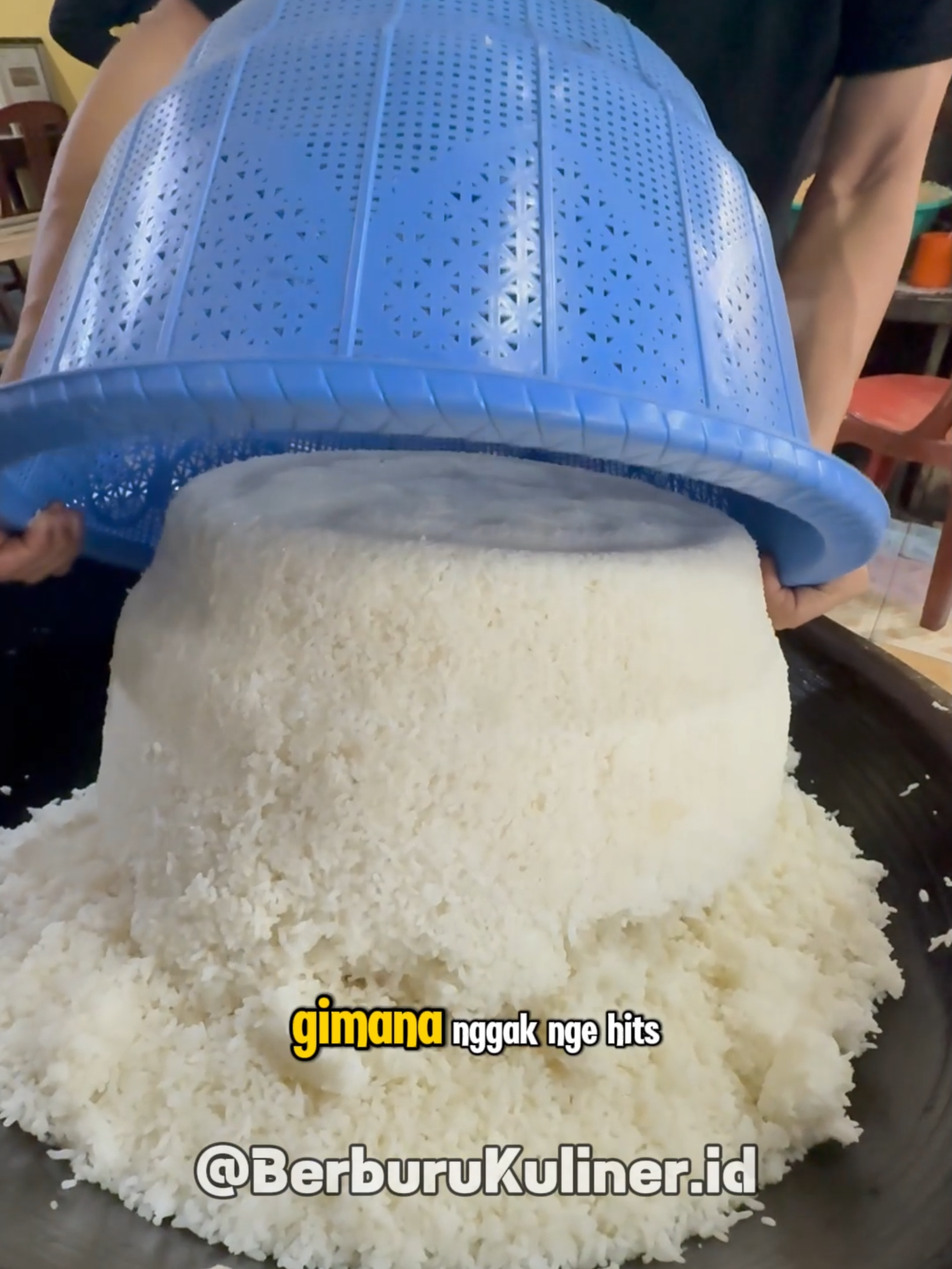 Skill memasak Nasi yang Memukau!!! Langsung 100 Porsi! #berburukuliner #streetfood