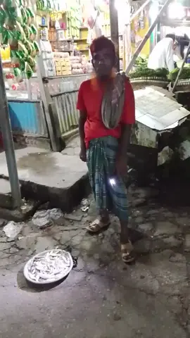 হায়রে নিষ্ঠুর দুনিয়া কেউ কাঁদে তো কেউ হাসে। #viralvideo #tiktok। #@a 