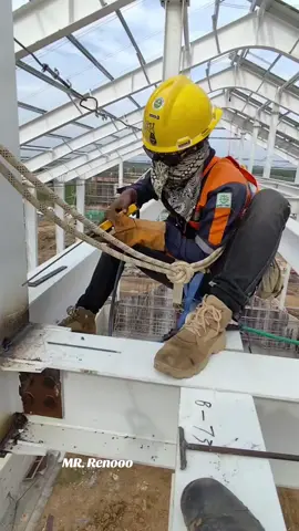 #CapCut masih belajar om 🙏 #weldernation #kuliganteng😎 #ptindonesiaxinhaisteelstructure #weldermuda 
