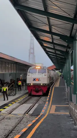 Trip Blitar - Tulungagung dapet apa? dapet ini😅 #kai #keretaapi #trip #blitar #tulungagung 