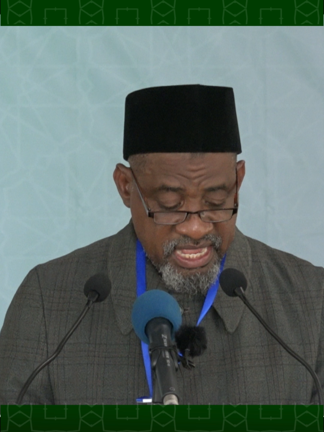 “Mke anapaswa kutunza faraja ya mume wake, kuwa mtiifu kwa mumewe, kumpa heshima inayostahili na daima kuzingatia hisia zake” Al Hajj Sheikh AbdulRahman Mohammed Ame