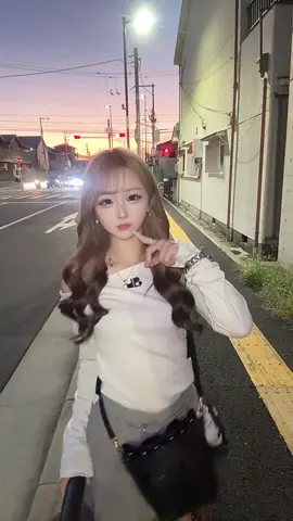 疲れた時って夕焼け見ると疲れ飛ぶよね✨️✨️# おすすめ曲#orange#yrdleo #夕焼け #pr #TikTokpresent 