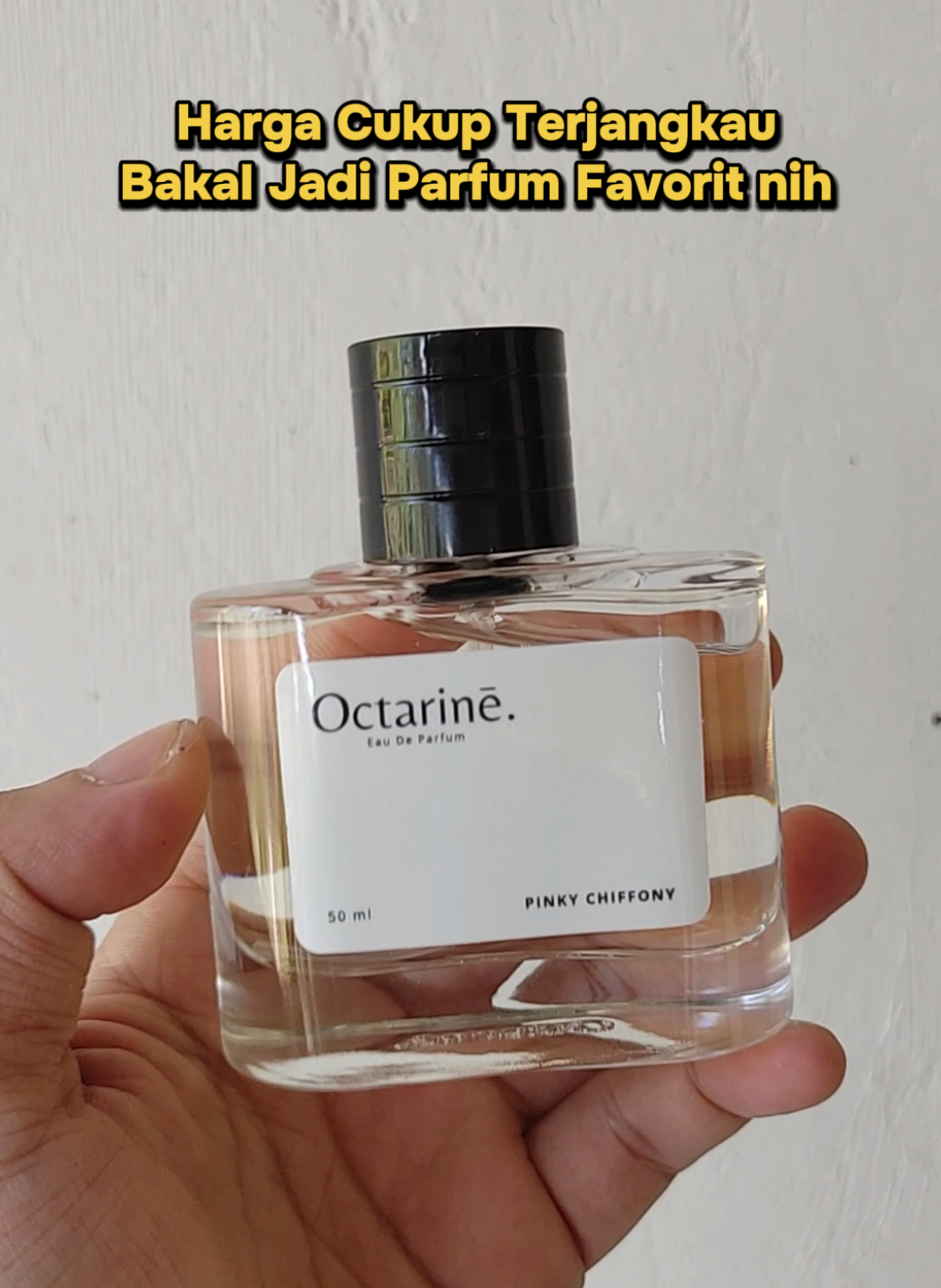 Parfum Dari Octarine - Pinky Chiffony, aroma strawberry yang enak dan ngga terlalu manis #parfumereccomended #fragrance #parfum #octarineperfume 