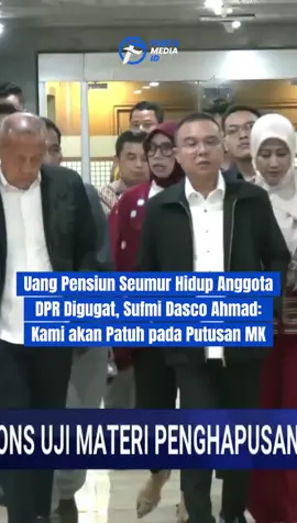 menghapus uang pensiun seumur hidup untuk anggota DPR, khususnya mereka yang hanya menjabat satu periode (5 tahun). Alasannya dianggap tidak adil karena rakyat biasa harus bekerja puluhan tahun dan melalui proses yang lebih panjang agar mendapat pensiun, sementara anggota DPR bisa langsung mendapat pensiun seumur hidup meski hanya menjabat satu periode.  #fypgakni #fypシ゚viral #fypシ #dpr 