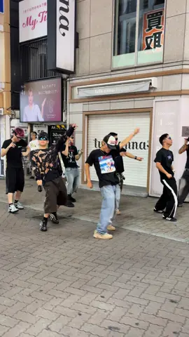 @ザスペースボーイズクラブ🧑🏾‍🚀🛸 in Midnight Shibuya  🌃🕺 Hanmu ShowGogo ver. #ayo #chrisbrown #shibuya #渋谷 #thespcboysclub 