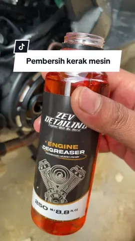 Bersihin kerak di mesin motor cuma pake enggine dgriser  #pembersihkerak #pembersihkerakmesin #engginedegreaser 
