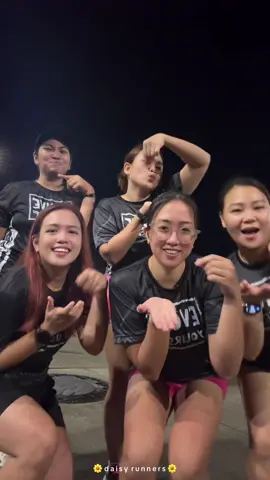 We run, not to escape, but to evolve. 💕 Thanks, Sir Bry for the Tshirt 👌 #EVOLVEYOURSELF #Running #runwithdaisyrunners #fyp #typppppppppppppppppppp