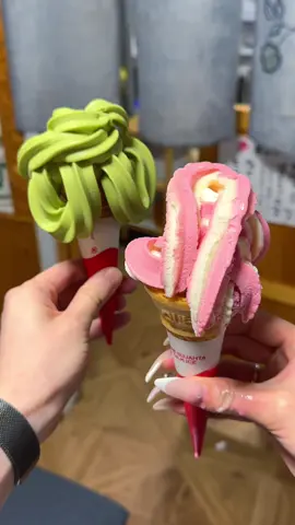 84歳の看板娘が作るハラハラドキドキの芸術ソフトクリーム🍦 📍三重県四日市市「しんちゃんの店」 #三重グルメ #三重カフェ #icecream #japanesefood 