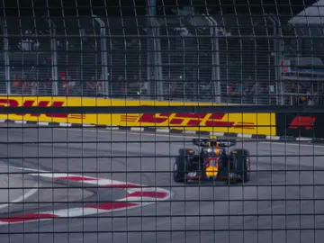 Till next time 👋 @Formula 1 @F1 SingaporeGP  📷: @sonyalpha ZV-E10 II #sonyalpha #sonyalphasingapore #f1 #cinematography #singaporegp 