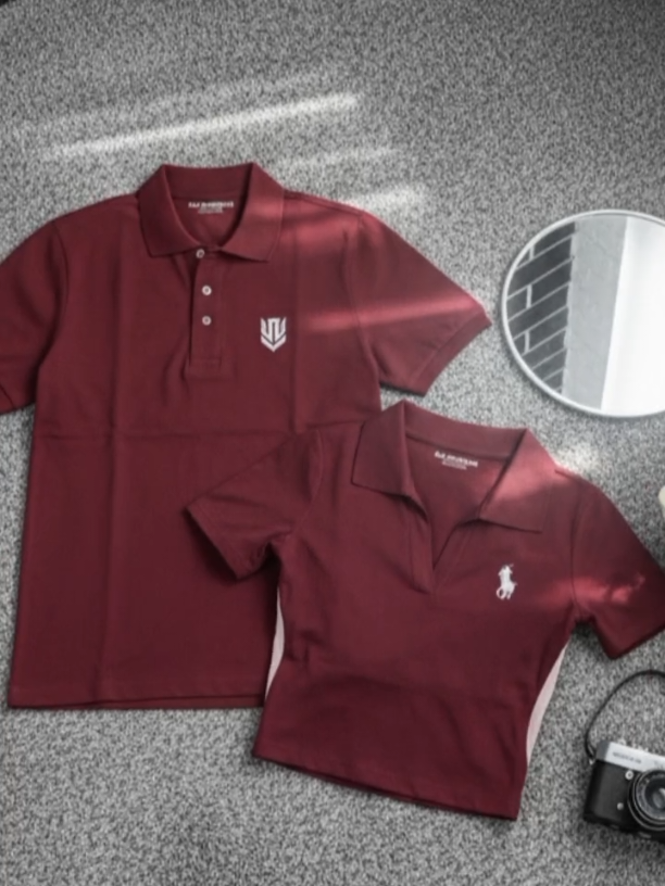 outfit couple kaos maroon kekinian  #CoupleGoals #CoupleKekinian #CoupleLook #OOTDCouple #KaosPoloPria