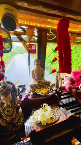 එකහ් 🥰🩵#bus #enjoy #kandy #nittambuwa🤟💫 #trending #nittambuwa #viral @මායා කිරිල්ලී luxury edition 