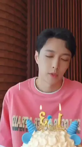 happy birthday Zhang Yixing🎊🎊🎊🎊#lay #layexo #exol #exo #fyp 