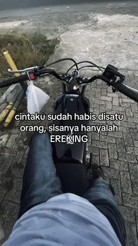 cuma kamu dan rxking🤪🫵🏻@Holisss #byangkerok135cc #rxking135 #masukberanda #foryoupage #fyppppppppppppppppppppppp 