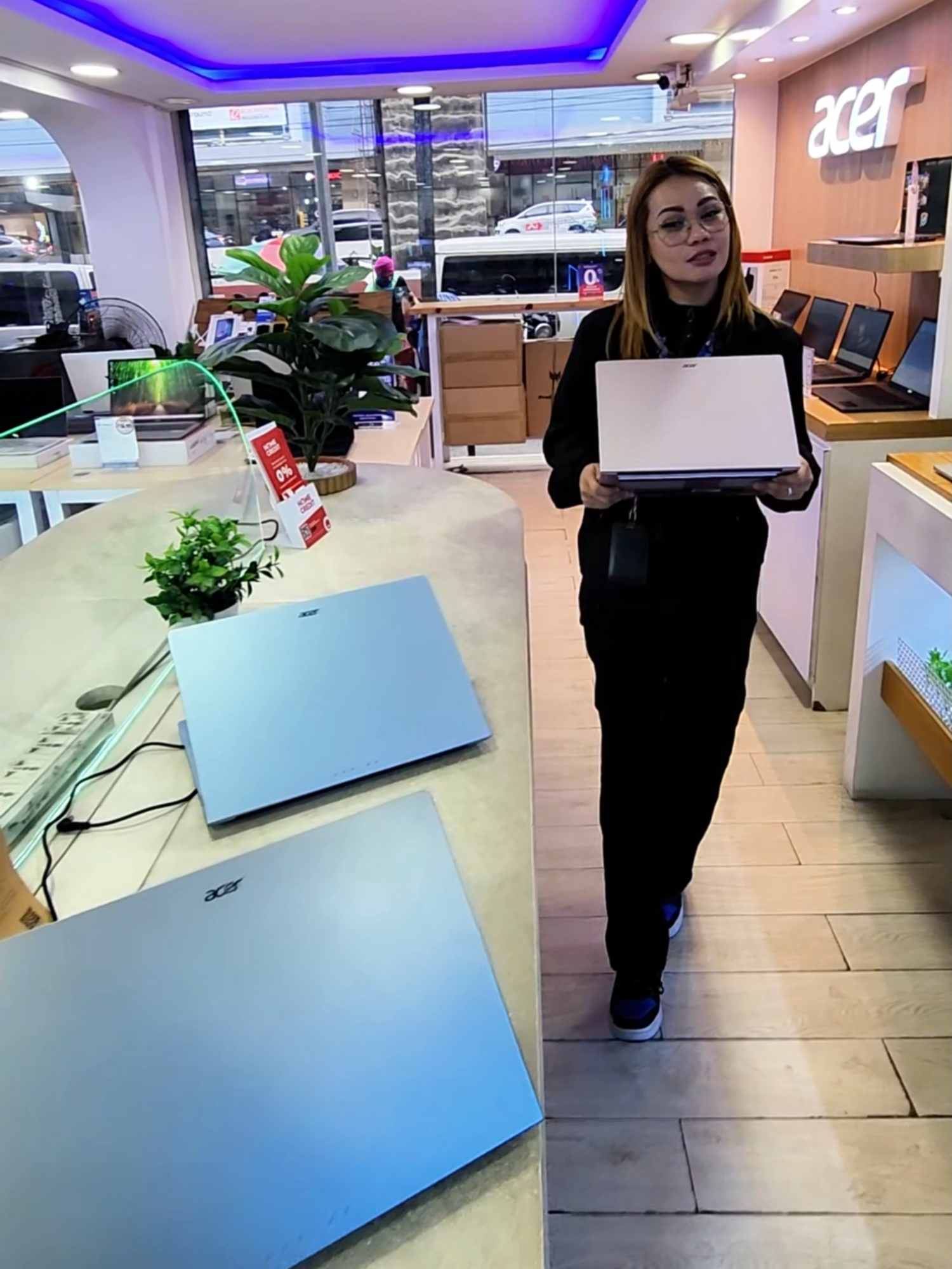 ACER laptop na color PINK, BLUE, AND SLIVER! ANG CUTE 🥺🥰