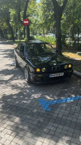 No context, just vibes. E30 things. #fyp #foryou #viral #e30 #cargirl 