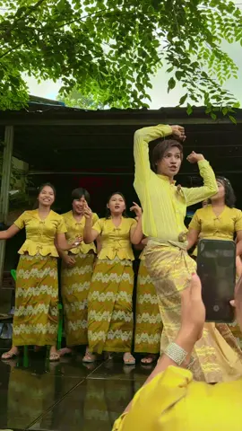 လူပျိုထောင်းလာp