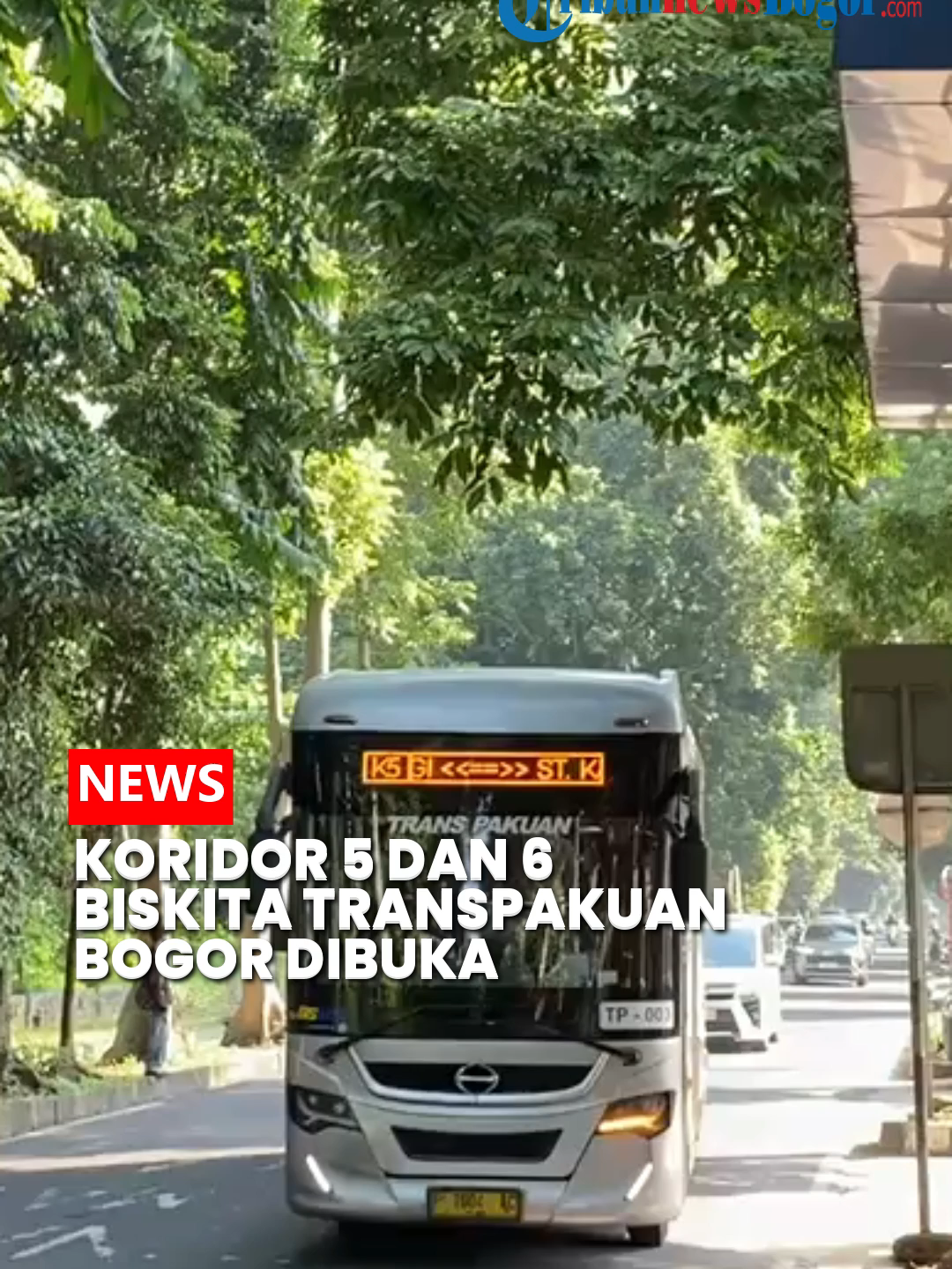 Koridor 5 dan 6 Biskita Transpakuan Kota Bogor resmi mengaspal kembali mulai hari ini, Senin (6/10/2025). Rute koridor ini sama-sama melintasi ruas Jalan Ahmad Yani, Kecamatan Tanah Sareal, Kota Bogor. Selengkapnya di TribunnewsBogor.com #Bogor #biskita #transpakuan #fyp #dedierachim #transportasi #kotabogor
