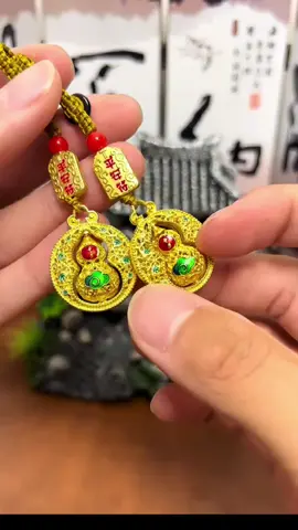 Mặt dây chuyền móc khóa ô tô bầu cao cấp dành cho nam nữ #matdaychuyen #daychuyenvang #matdaychuyenvang #phukientrangsuc 