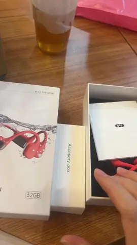 Tai nghe dưới nước, chơi thể thao S10 #viral #tainghe #taingheduoinuoc 