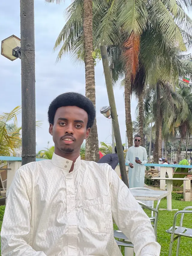 إنا لله وإنا إليه راجعون اللهم إرحمها واغفر لها لي اخي محمد زين واجعل قبرها روضة من رياض الجنة يا رب العالمين 🤲🤲🤲🥹🥹