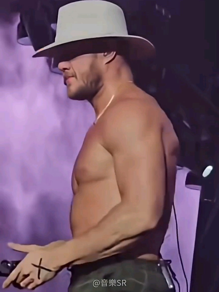 Thunder📍LOOM Tour 2024 #imaginedragons #loomtour #danreynolds #thunder 