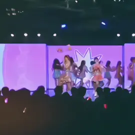 Always proud of all your achievements, your performance was really cool from the first song to the last, but next time don't force it, I'm afraid something will happen to your leg. gws my angelina @christy🐟  #jkt48newera #jkt48 #christyjkt48🐟 #christyjkt48 #gws #getwellsoon #loveyou 