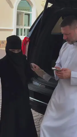 Freiheit bedeutet, selbst zu entscheiden – nicht das, was ihr denkt! Viele Menschen urteilen, ohne zu verstehen 🧕 In diesem Video spreche das Vorurteil an, ich würde meiner Tochter vorschreiben, was sie trägt. Die Wahrheit ist: Sie entscheidet selbst – mit Stolz, Überzeugung und Herz ❤️ Freiheit bedeutet nicht, das zu tun, was andere von dir erwarten – sondern das, was du selbst willst. Und genau das lebe ich meiner Familie vor. 👉 Wenn du lernen willst, wie du dich von gesellschaftlichen Zwängen löst und echte Freiheit – im Denken, im Leben und im Business – erreichst, hol dir jetzt deine Infos auf dupli24.com #frankheister #dubai #millionär #Lifestyle #freiheit      