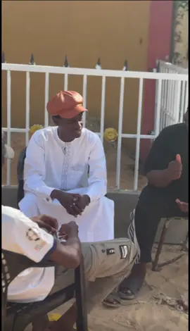 عيينا من الكاريفور 😂😂😂