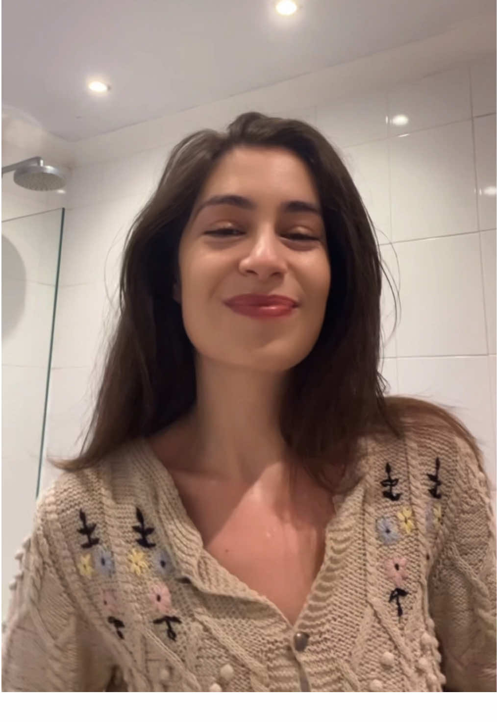 When you’re running late on a #monday morning and literally do your makeup in five minutes #proud  #london  #makeup #beauty  @Hourglass Cosmetics  @Charlotte Tilbury  @Diorbeauty  @MERIT Beauty  @Estée Lauder  @ILIA Beauty 