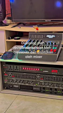 Disatukan ro dek e kapan?🤣 #soundgantung #miniaturesoundsystem #miniaturesoundgantung #miniaturesound #rigging #pemburuhoreg #soundjawatimur #fyp #soundmalang #soundblitar #miniaturelinearray #splaudiosoundsystem #teamsotok #spl #soundjember #pesonagondanglegi #wedusan #gampingan 