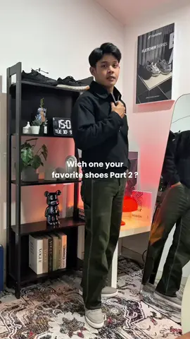Pilih salah satu sepetu favorite kamu Sob 🤤  #footstepfootwear #sepatu #sneakers #formal 