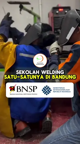 Sekolah Welding Satu-satunya di Bandung! @kursuslasbandung 🔥 Dapatkan Sertifikat Resmi BNSP & Kemnaker hanya di Khawatama Welding School. Sekolah pengelasan resmi yang sudah terakreditasi Kemendikbud, berstandar SKKNI, dan menjadi Tempat Uji Kompetensi (TUK) Mandiri yang dibimbing langsung oleh instruktur berpengalaman dan bersertifikat. Kamu akan mendapatkan pengalaman belajar praktik dengan fasilitas industri lengkap hingga siap kerja di level nasional maupun internasional. 📍 Alamat : Jl. Budi No. 52, Sukaraja, Kec. Cicendo, Bandung, Jawa Barat 📞 (022) 8777 4846 📱 +62 812 1424 8576 🌐 https://khawatama.co.id #sekolahwelding #sekolahwelder #kursuswelder #sekolahlas  #pelatihanlas