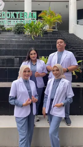 Shut up and dance with me 🤫🕺🏻💃🏻Izin nggih dokter  🙏🏻  #dance #dokter #sumpahdokter #fyp #viralindo 