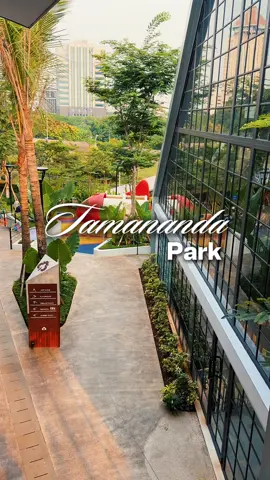City greens, family scenes 🌿🏡 Right in South Jakarta, Tamananda Lifestyle Park brings a breath of fresh air to the city buzz. A cozy lifestyle spot where parents unwind, kids explore the playground, and everyone finds their little corner of joy.  Proof that city life and green calm can go hand in hand, where simple days turn into beautiful little escapes. ☕🎠✨ #EnjoyJakarta #JakartaTourism #Jakcation #VisitJakarta #TamanandaPark 