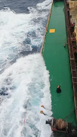 bahtera cinta. versi laut nya💬🛳 #www 