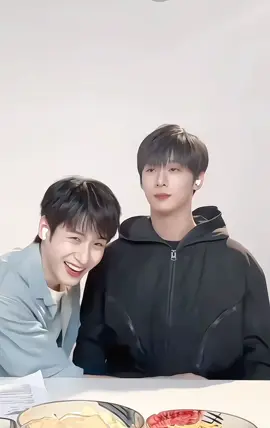 Có vậy thôi mà t nằm cười nãy h:)))#ngotatugiabutky #daomobutky #tuchanhien #trinhtuong 