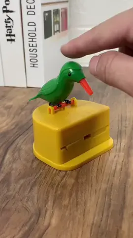 Hộp đựng tăm thôi mà mỗi lần lấy tăm cũng giảm stress lắm ý#kenhmekushin #muasamtaitiktokshop #hopdungtam #tienich 