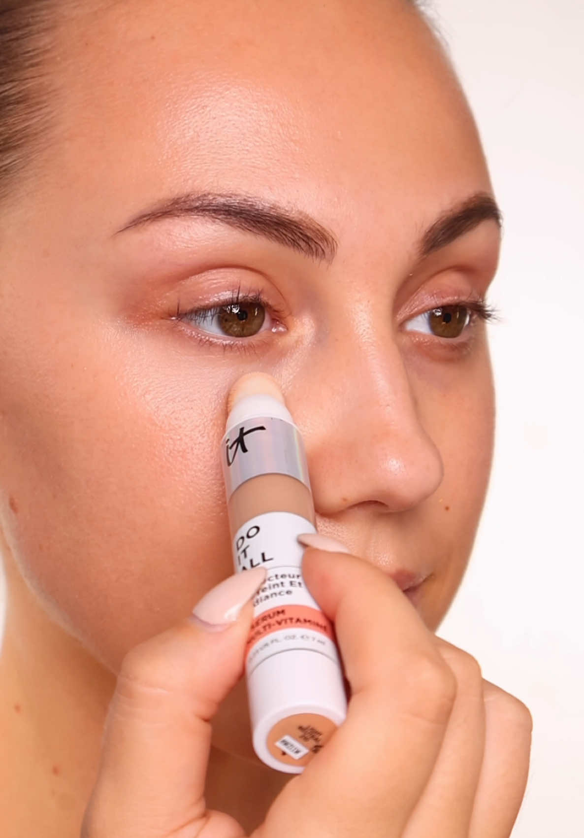 Coup de 🤍 pour ce concealer @IT Cosmetics  #itcosmetics #makeup #doitall 